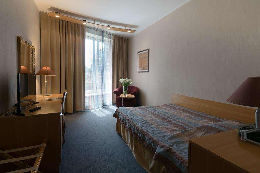 Perkuno Namai Park Hotel Kaunas Zimmer foto